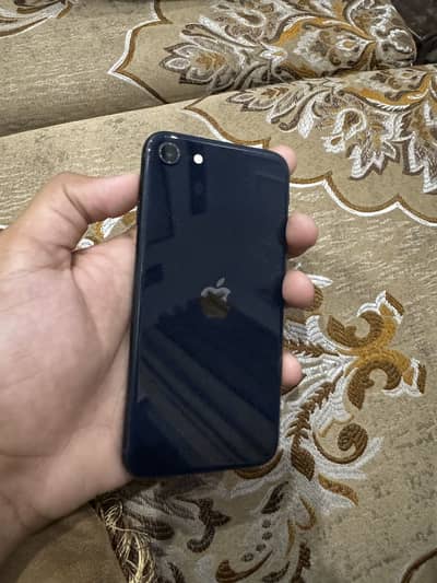 Apple iPhone SE