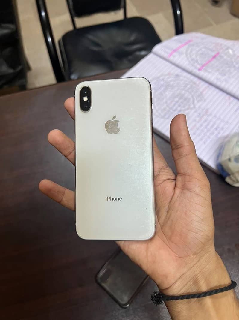 iPhone X 6