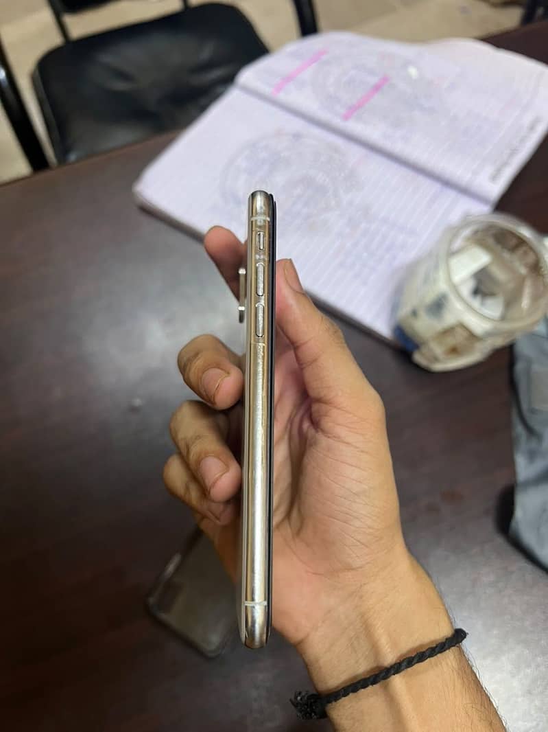 iPhone X 8