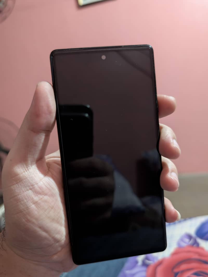 Google Pixel 6 4