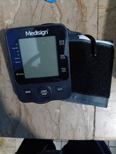 blood pressure machine