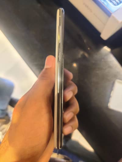 Samsung Note 10 edge , 12gb Ram , 256gb memory