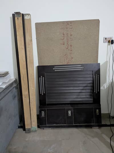 Single bed with mattress