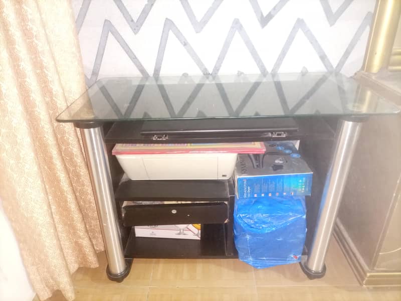 computer table 1