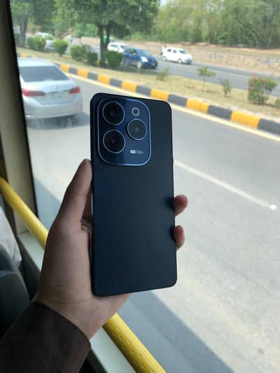 Infinix Hot 40