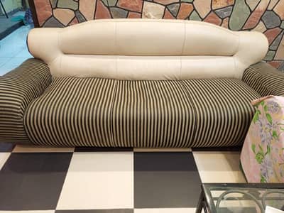 5 Seater Sofa Set In Good Condition - Rawalpindi