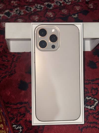 Apple iPhone 16 Pro Max
