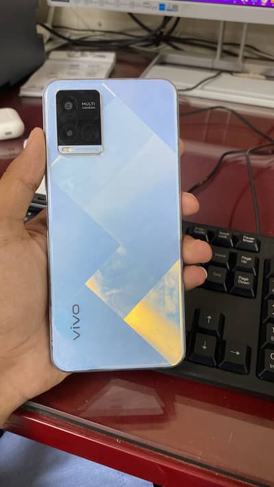 Vivo Y21