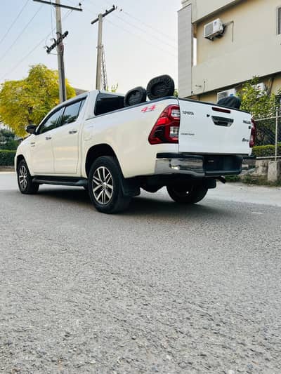 Toyota Hilux 2017