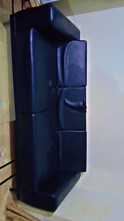 : 6 Seater Leather Sofa Set – Excellent Condition
