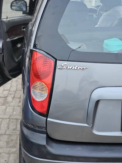 Hyundai Santro 2004 file missing karachi number biomatric not availble