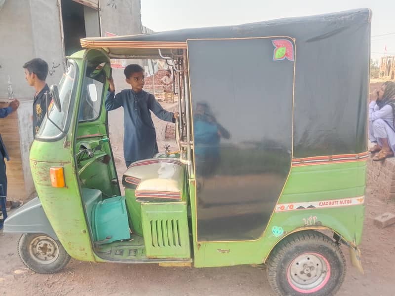 Auto Rickshaw 2