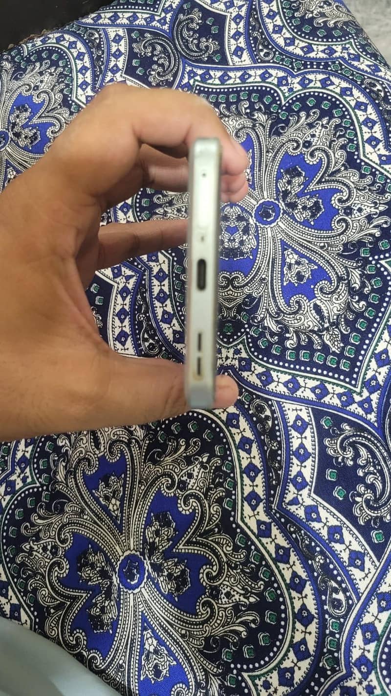 One Plus Ace 2v 6