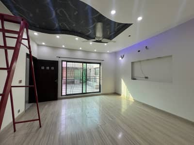 1 KANAL UPPER PORTION FOR RENT IN DHA PHASE 4