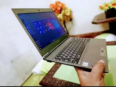 Toshiba slim Laptop 03008083780 backlite keyboard corei5 4gb+128GB ssd