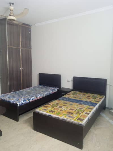 1KANAL 1ROOM FURNISHED IN DHA PHASE 2