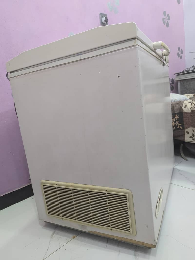 Waves deep freezer 2