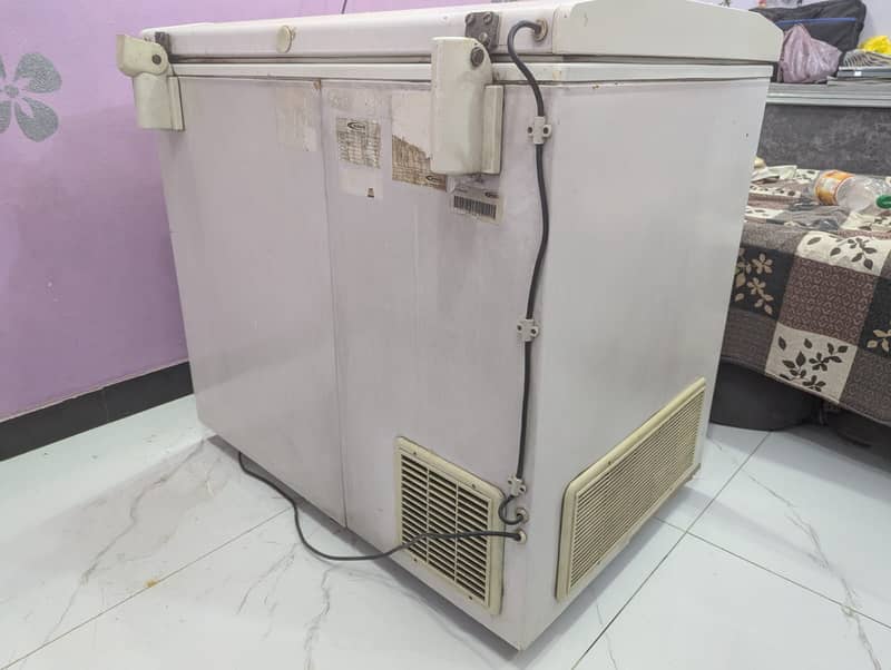 Waves deep freezer 3