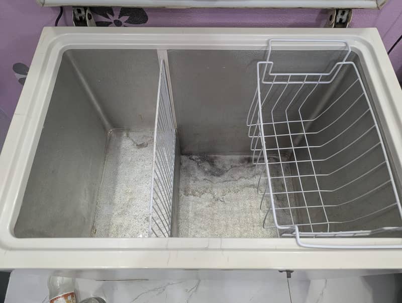 Waves deep freezer 4