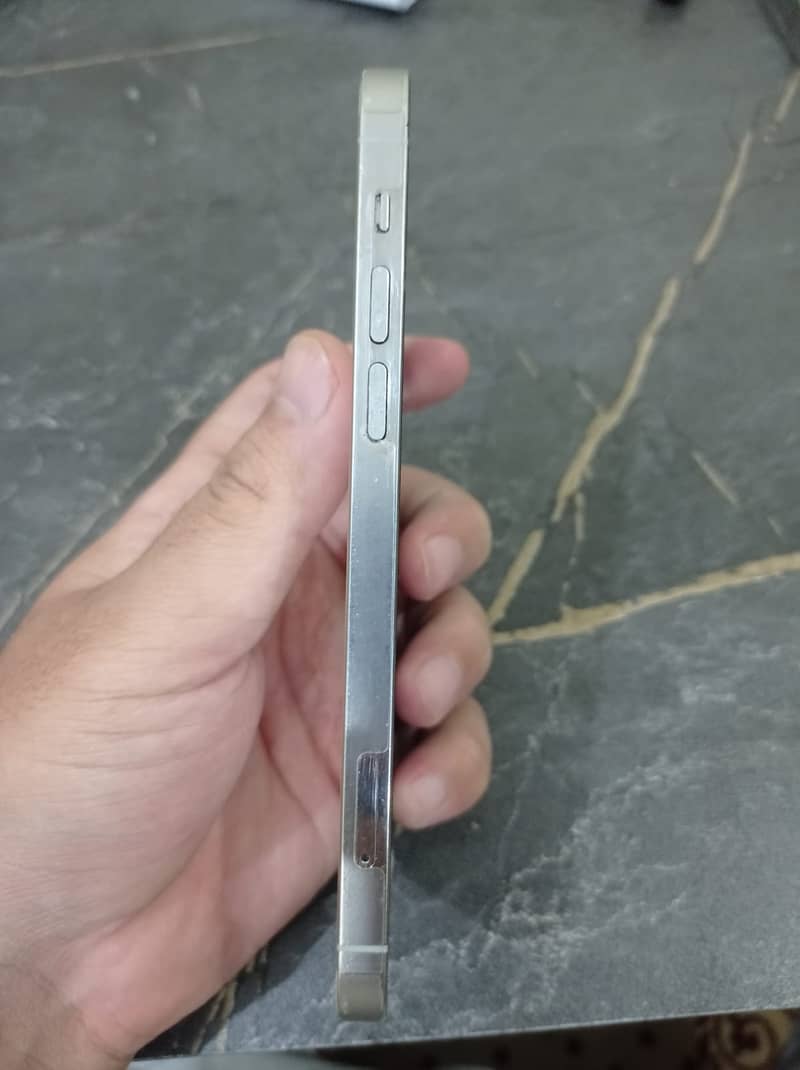 Apple iPhone 12 Pro 2