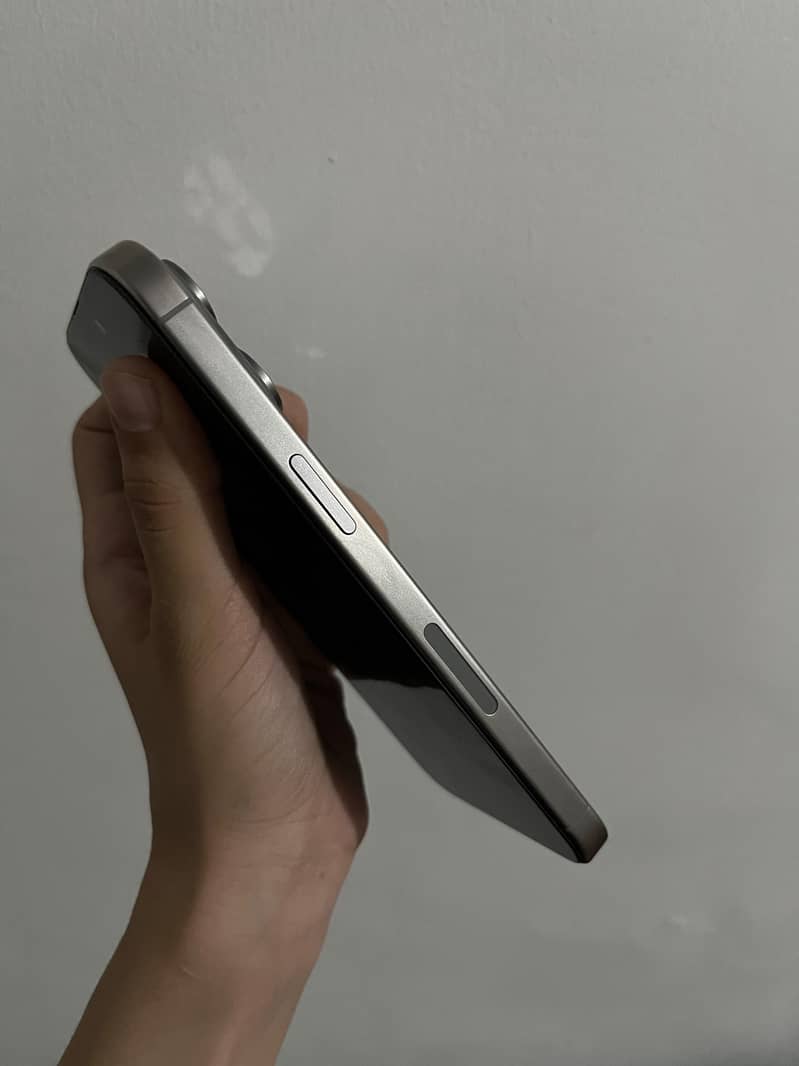 iphone 15 Pro max 5