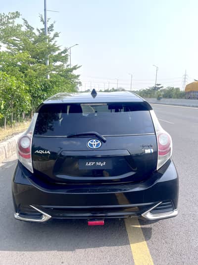 Toyota Aqua 2012