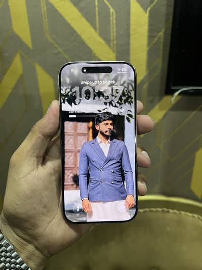 Apple iPhone 16 Pro jv