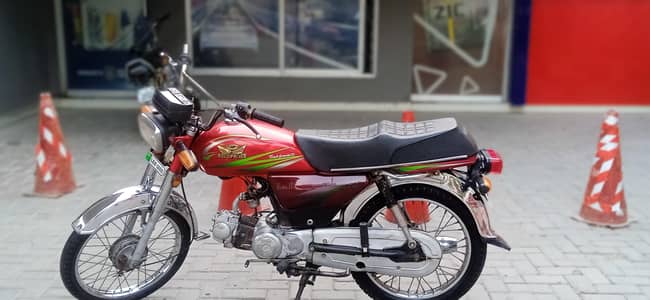 Motorbike 70cc 2016 Lahore Registered