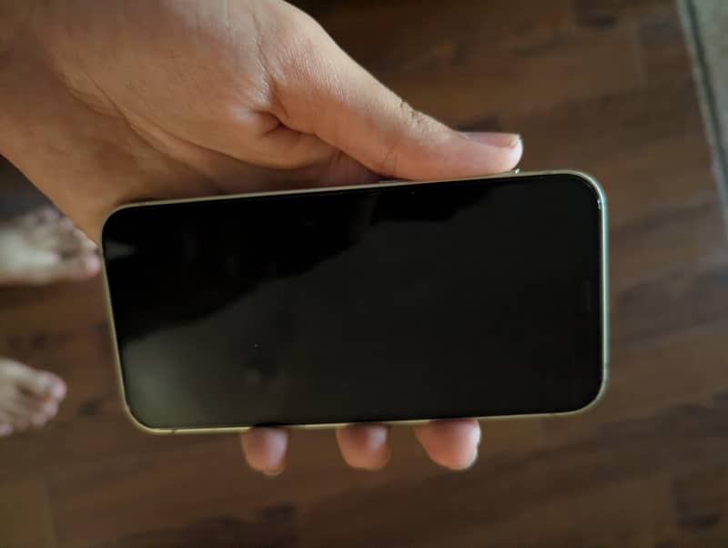 Apple iPhone 12 mini 3