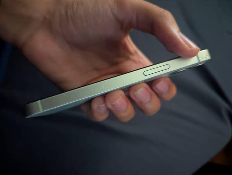 Apple iPhone 12 mini 8