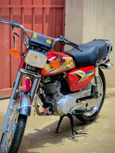 Honda cg125 in new condition
