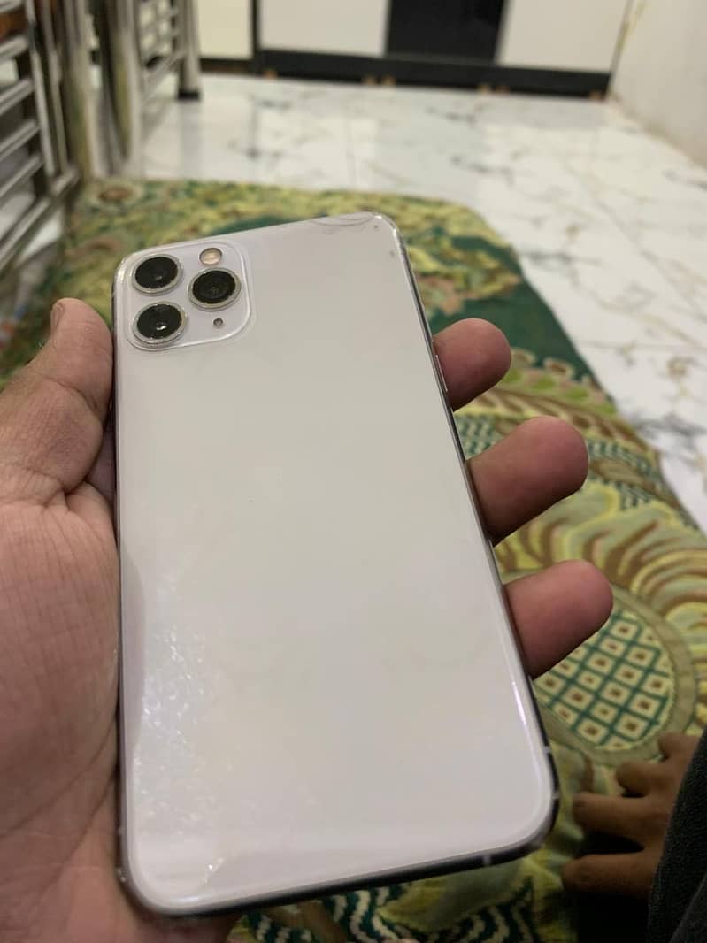Apple iPhone 11 Pro 5