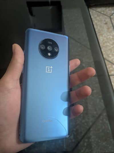 one plus 7t (8GB Ram /256 Storage)