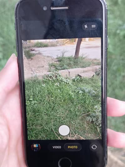 Apple iPhone SE64gb  battery 75helth back chang