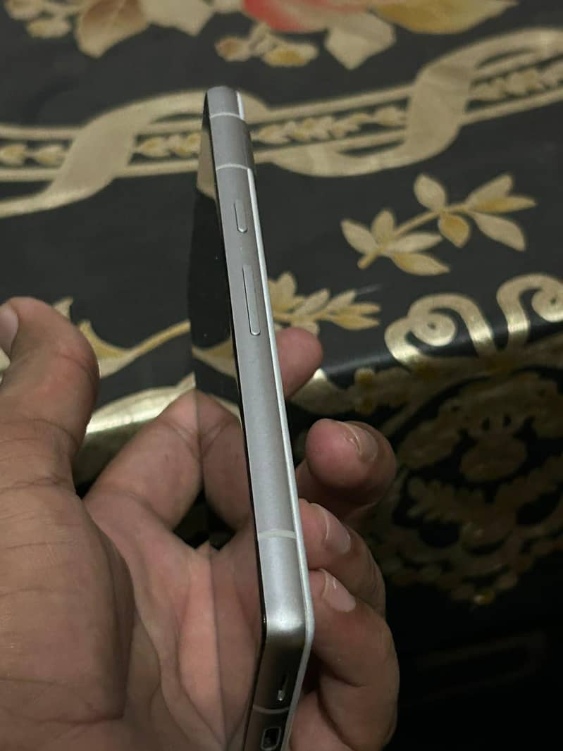 Google Pixel 7a 6
