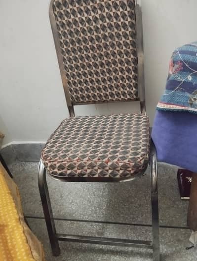 Use steel chairs within koshin