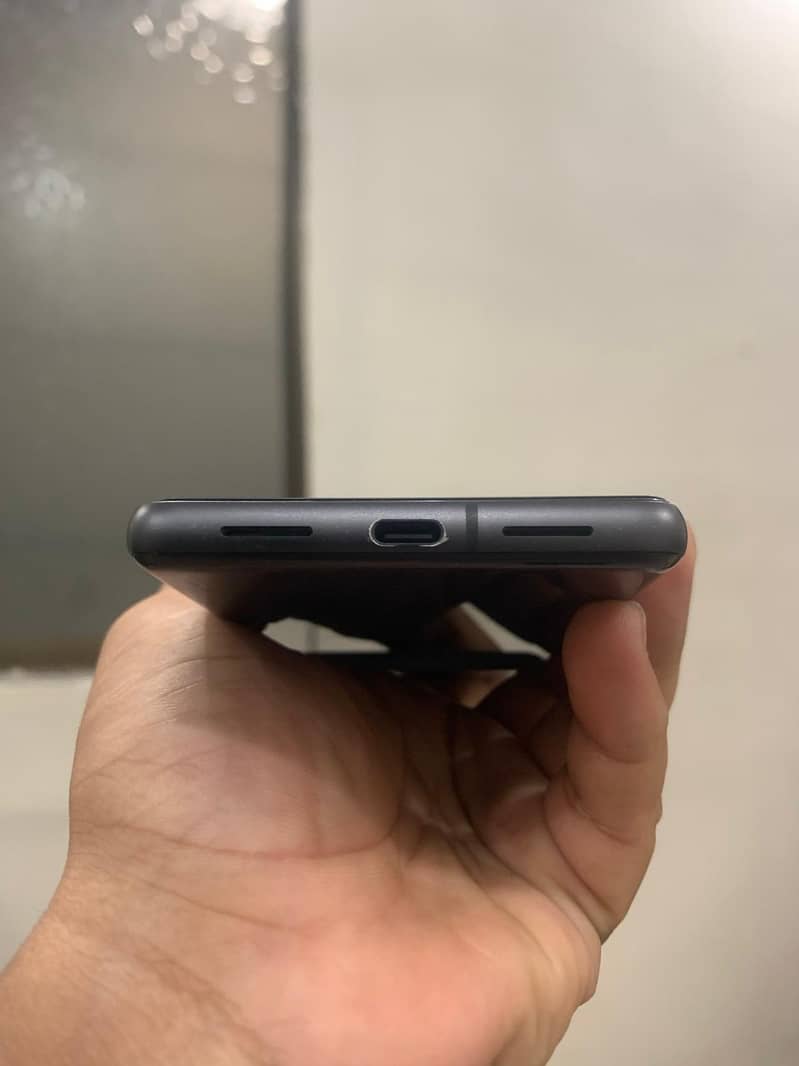 Google Pixel 7 4