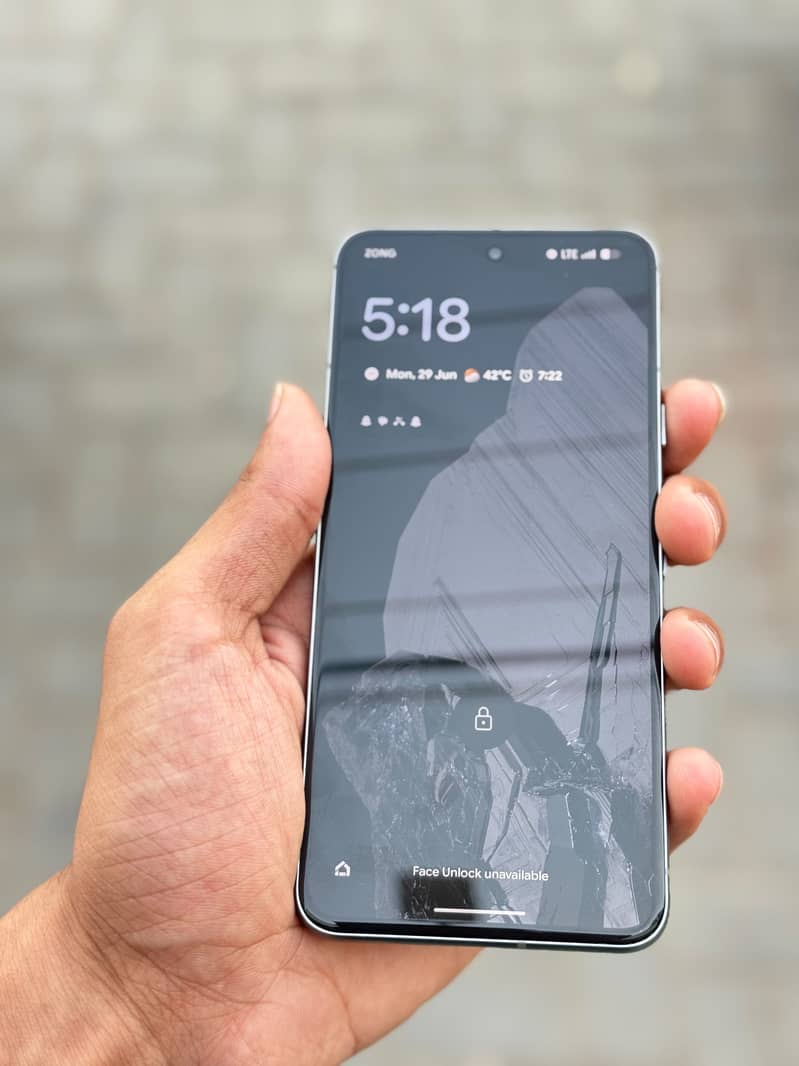 Google Pixel 8 3