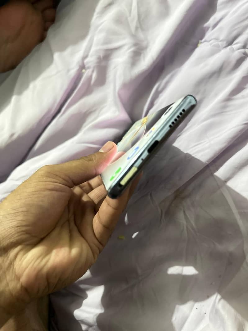 Tecno CAMON 30S 3