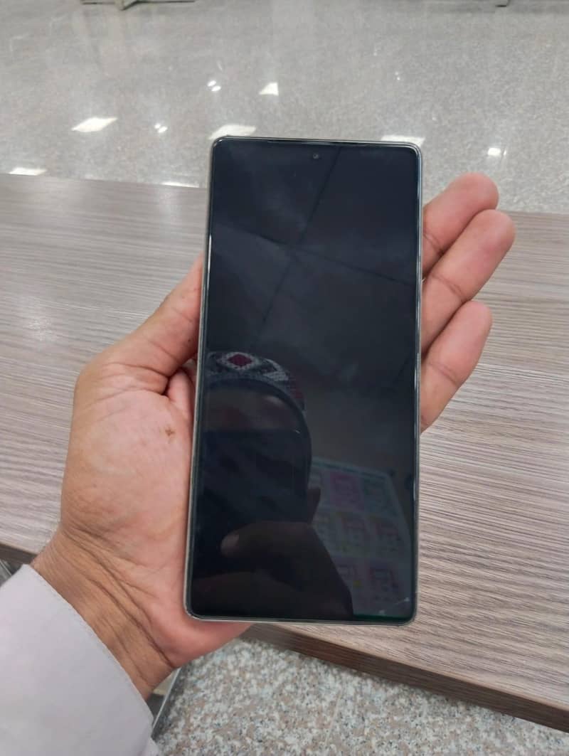 Tecno CAMON 40 1