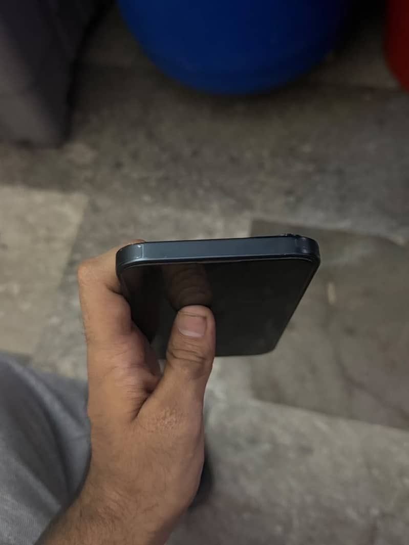 Apple iPhone 14 plus 3