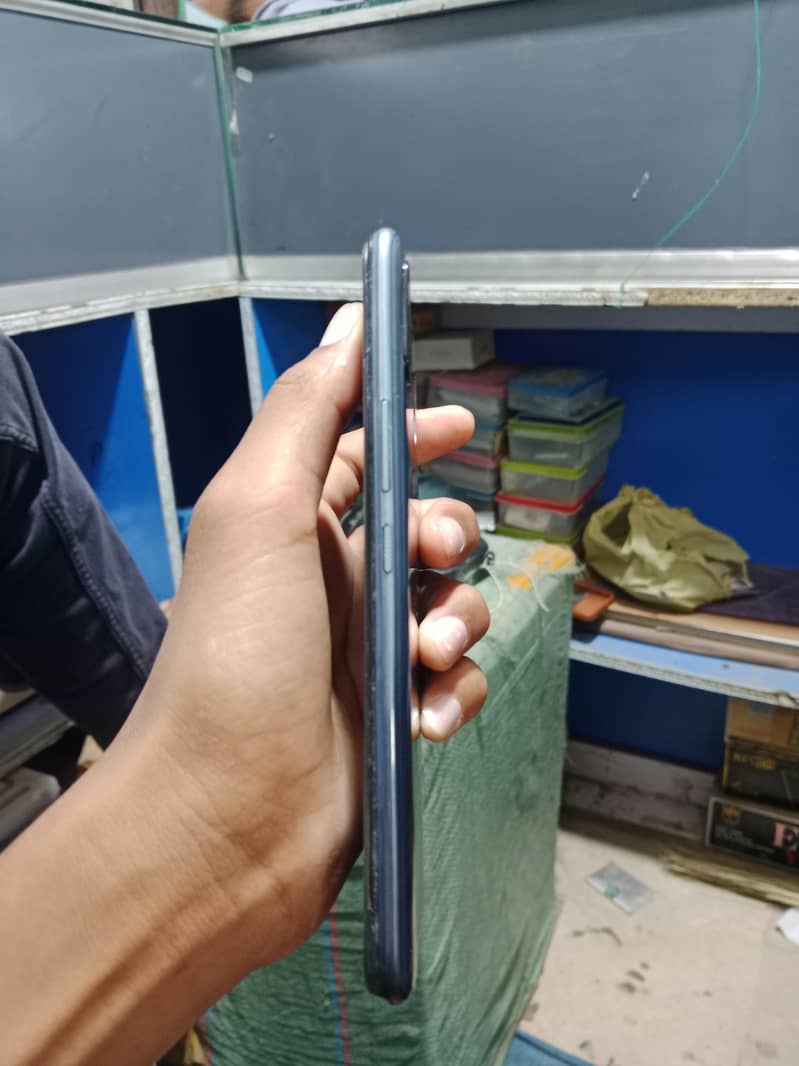 Mobile 1