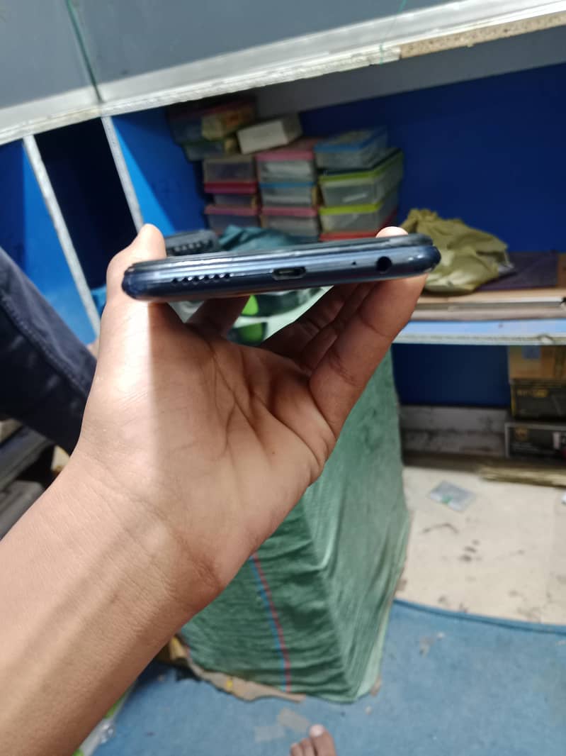 Mobile 3