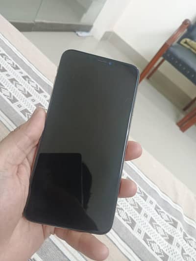 Apple iPhone XS Max 64gb with box 76 health