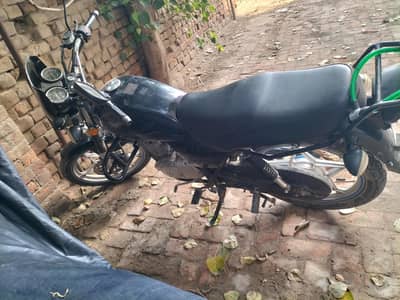 Out class Suzuki GS 150 Bike for sale