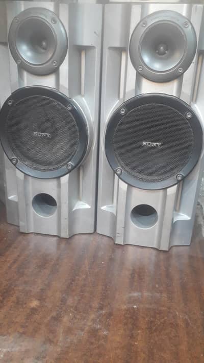 sony voofer best condition size 5 inch 03173229368