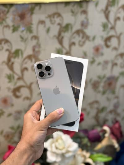 ( iPhone 16 Pro Max JV)(100%HB)(CC97)(CONDITION10/10)