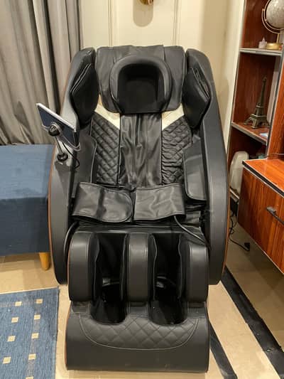 Zero U classic massage chair