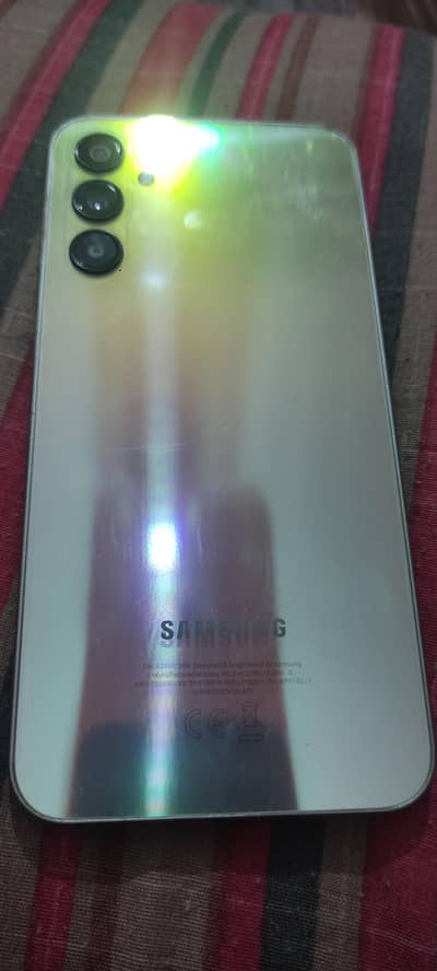 Samsung galaxy A24 (used like new) 10/10 condition