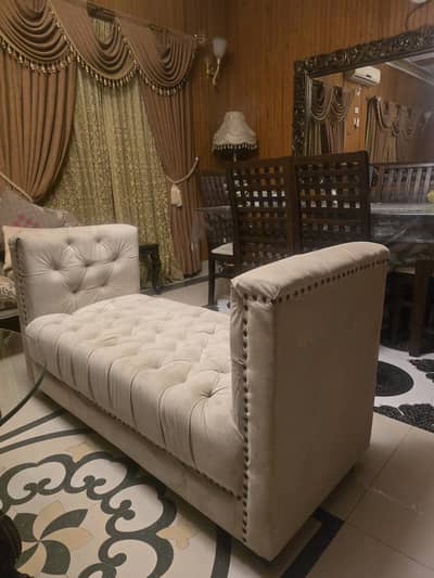 Off white sofa set